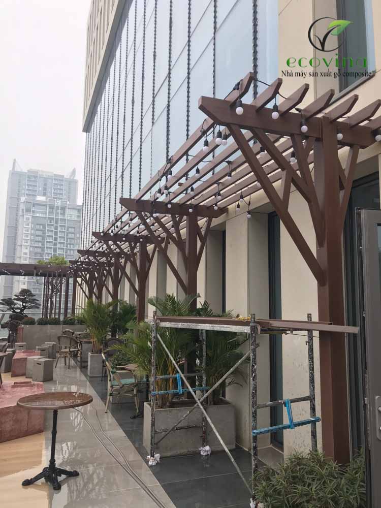 Thi công giàn hoa gỗ nhựa composite Ecovina