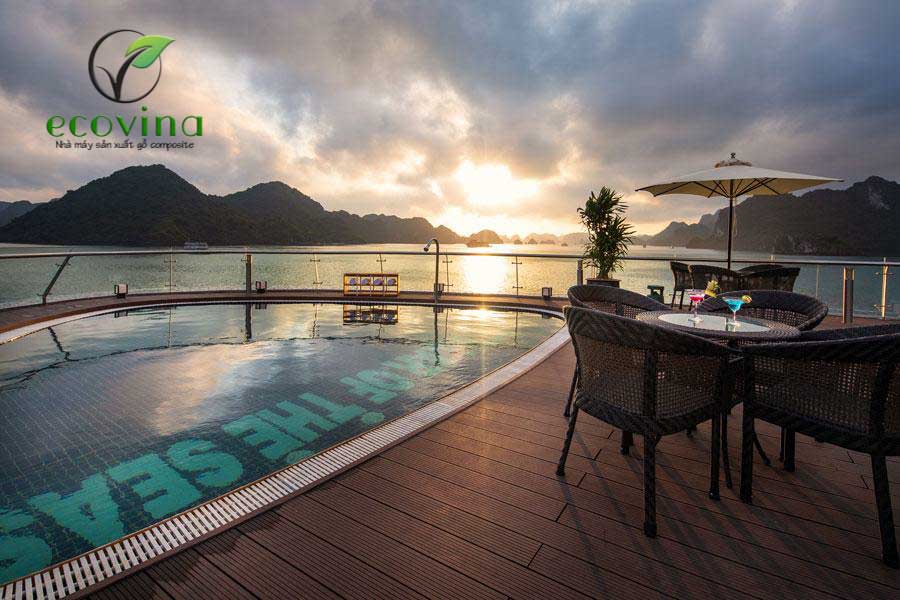 Ứng dụng đa dạng của gỗ nhựa composite - Sàn bể bơi