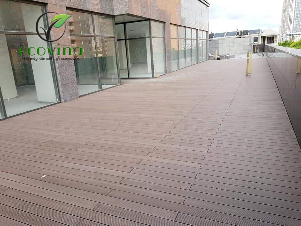 sàn gỗ nhựa ngoài trời hà nội được Ecovina thi công tại công viên Nghĩa Đô