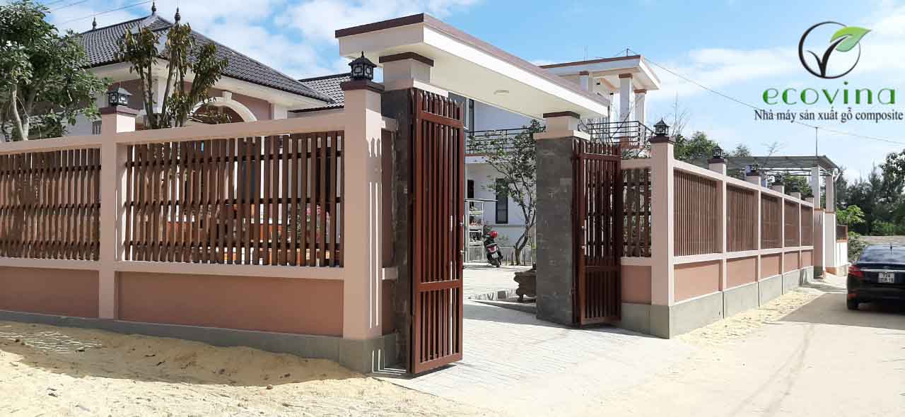 Thi công cổng gỗ nhựa Ecovina