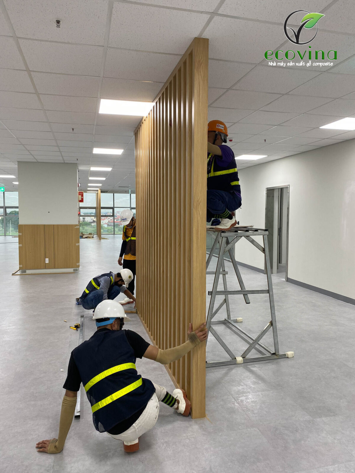 lam giả gỗ phòng khách