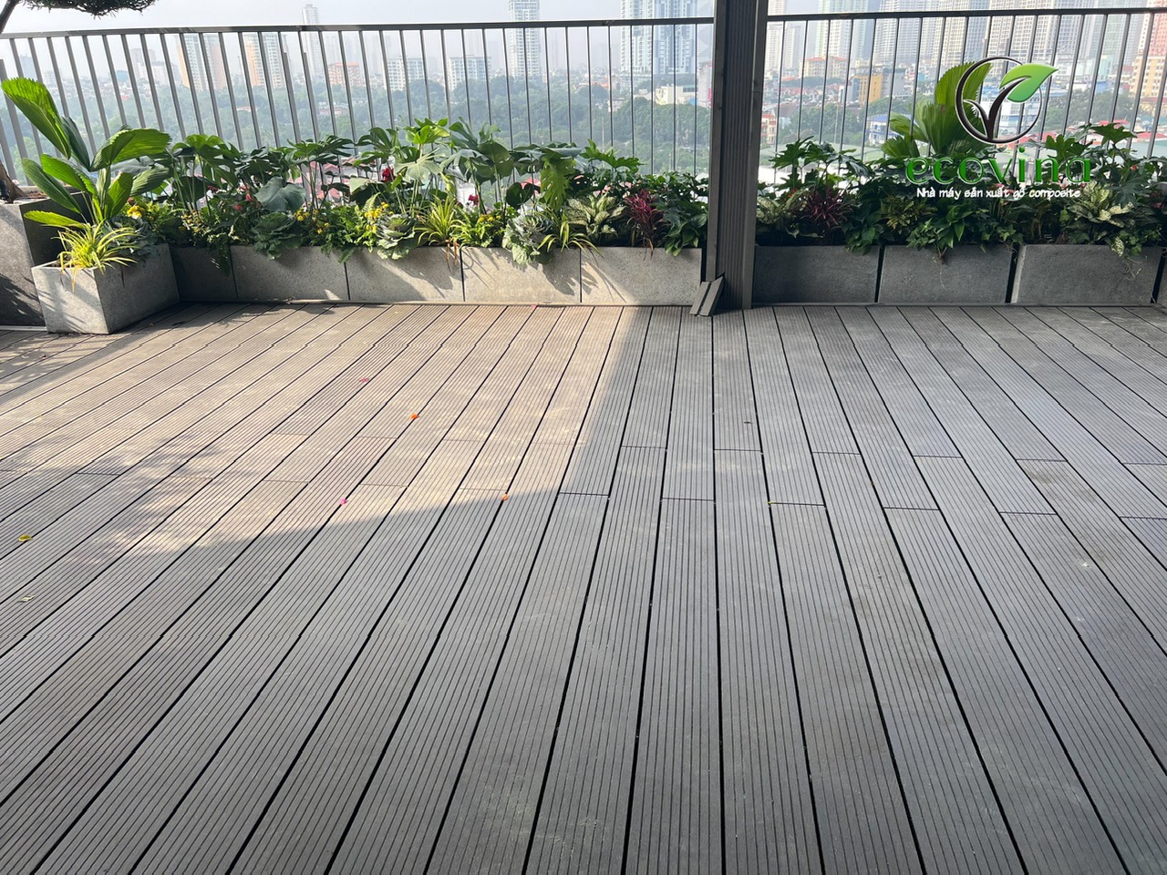 sàn gỗ nhựa composite ngoài trời