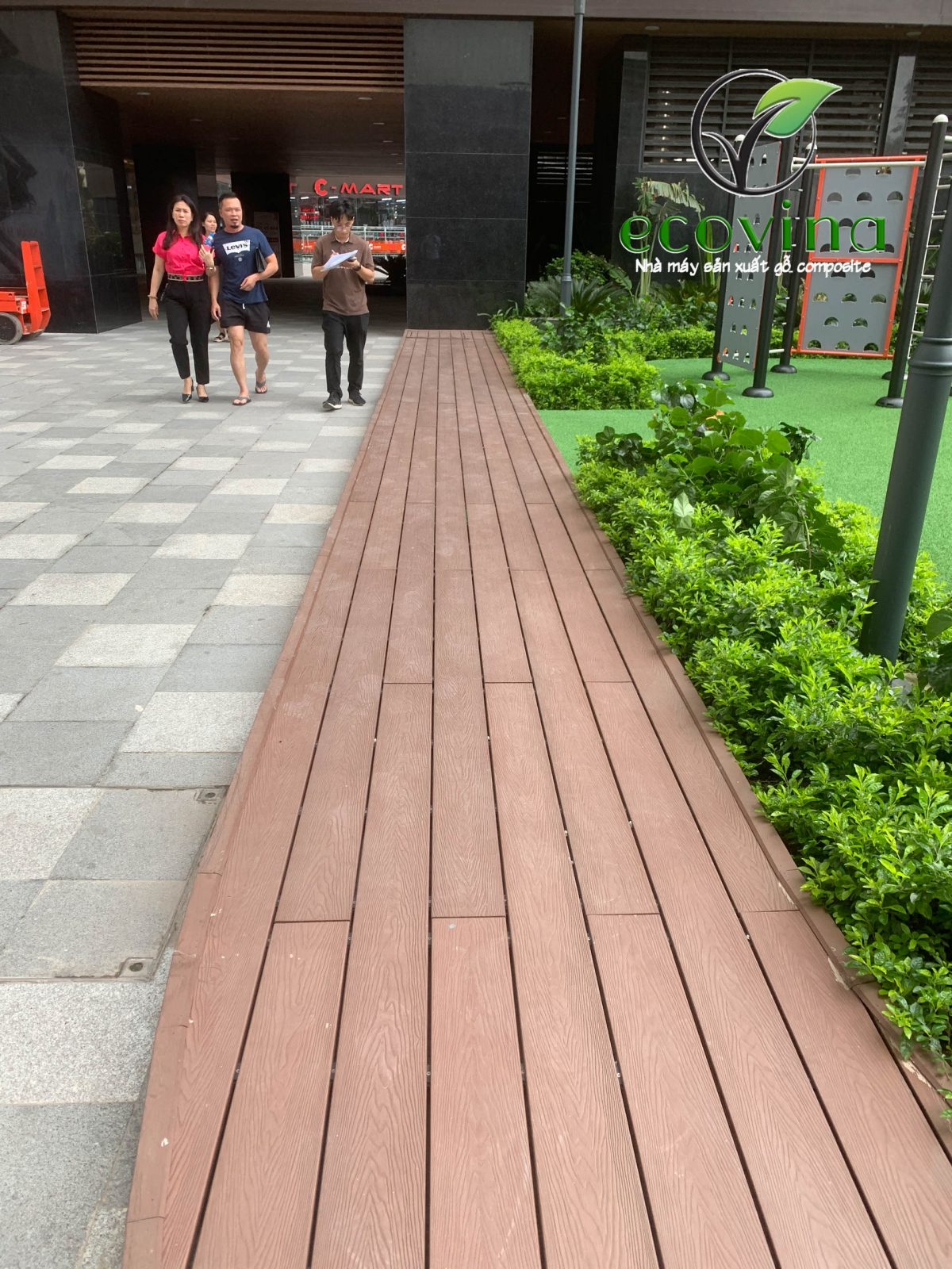 Những ván sàn nhựa composite đang được ưa chuộng hiện nay?