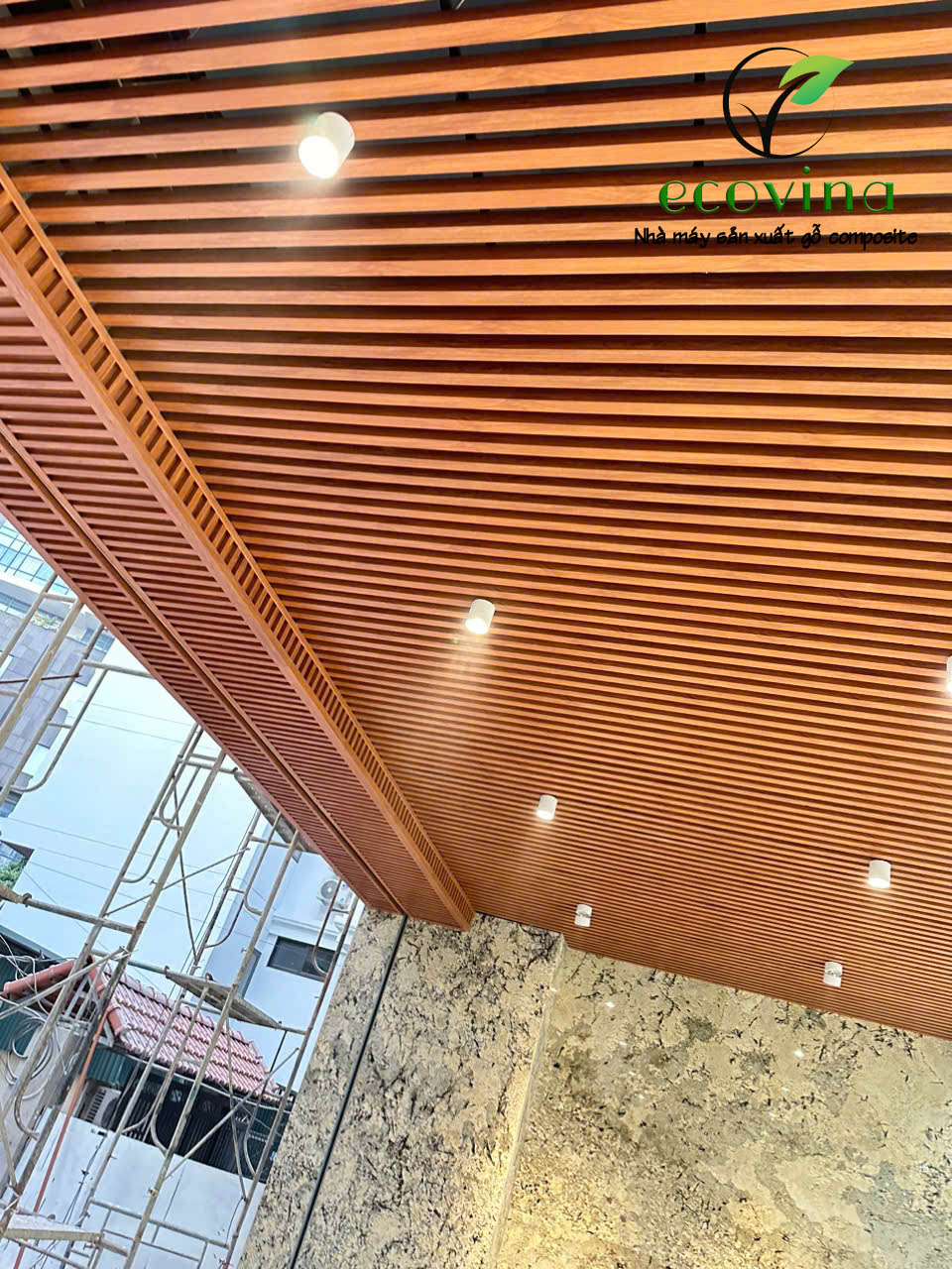 Thi công gỗ nhựa ốp trần ngoài trời chất lượng , uy tín, giá rẻ - ECOVINA