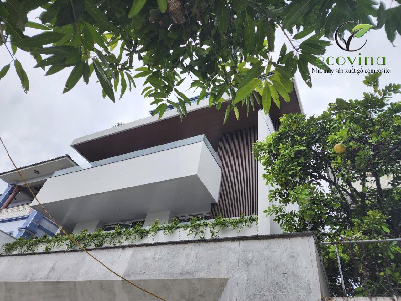 Tấm Nhựa Ốp Tường Giá Rẻ, Các Mẫu Ốp Tường Nhựa Đẹp Nhất