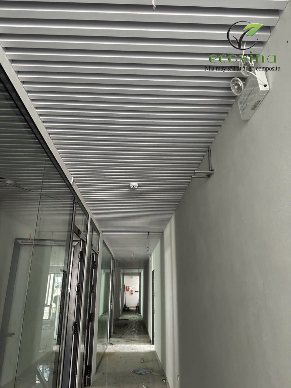 Ưu điểm nổi bật của lam gỗ nhựa EW60T40 màu 20 Ecovina