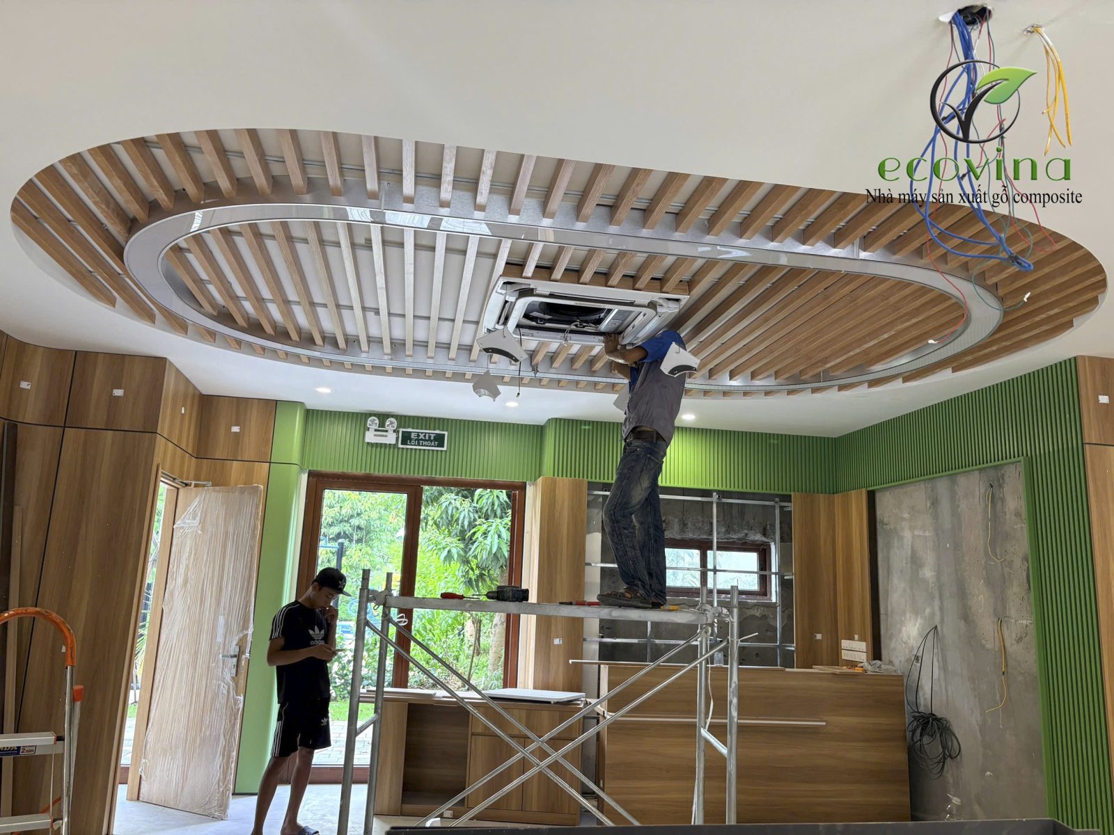 Vì sao nên lựa chọn trần nan gỗ nhựa Ecovina?